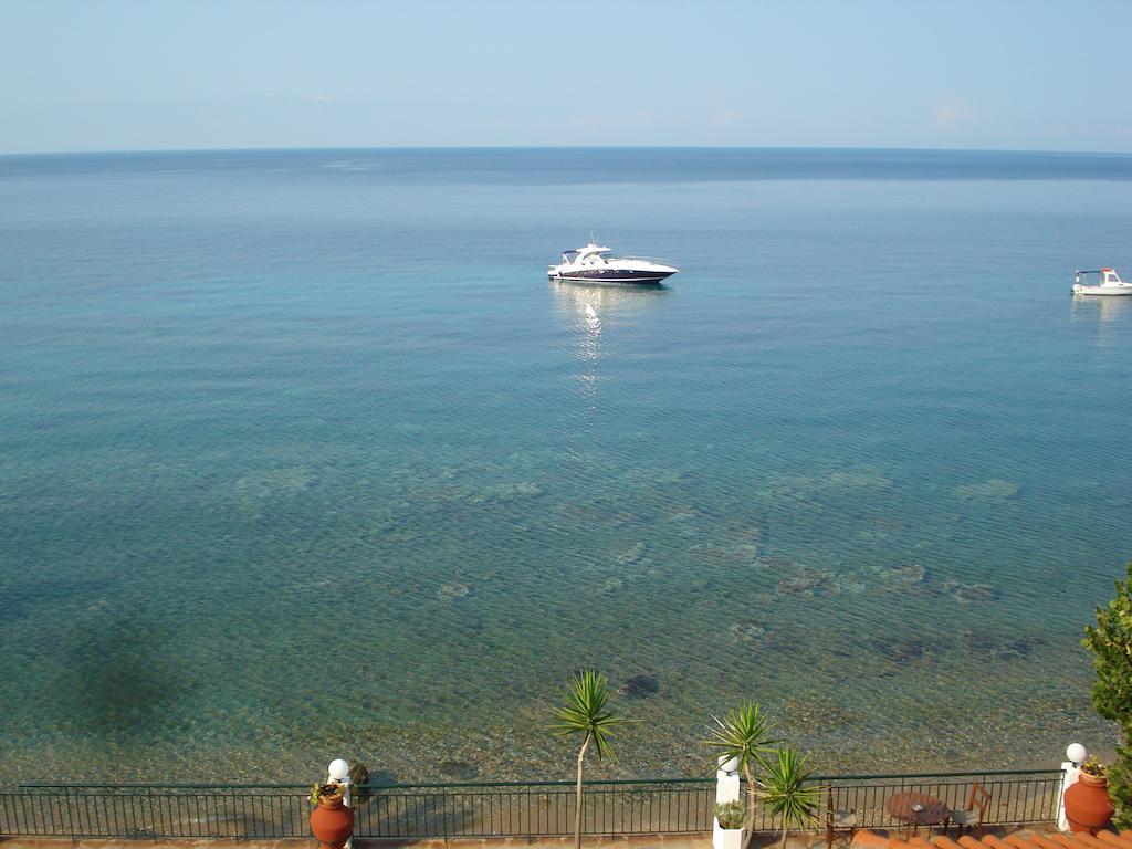 Alexiadis Apartments Agia Paraskevi  Zimmer foto